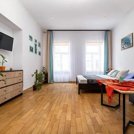 затишний відпочинок в центрі львова *