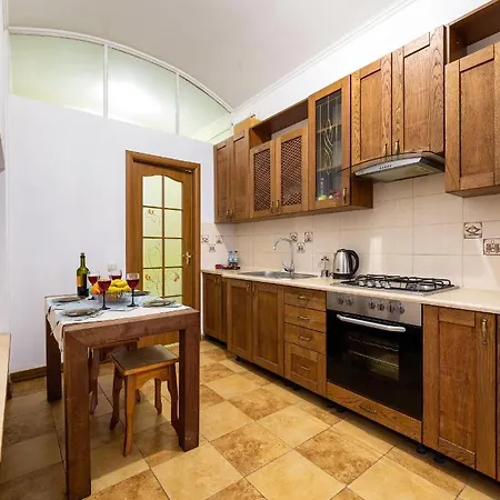затишний відпочинок в центрі львова Apartment