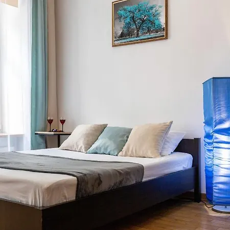 затишний відпочинок в центрі львова Apartment *